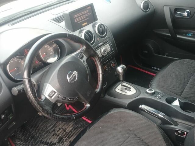 Серый Ниссан Кашкай, объемом двигателя 2 л и пробегом 300 тыс. км за 7950 $, фото 7 на Automoto.ua