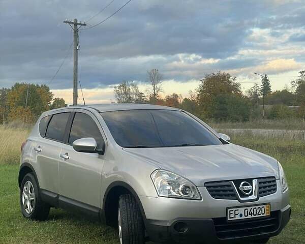 Серый Ниссан Кашкай, объемом двигателя 1.6 л и пробегом 200 тыс. км за 6999 $, фото 4 на Automoto.ua