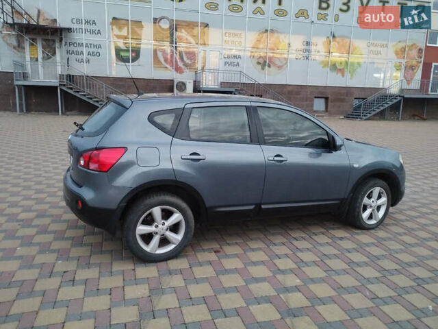 Серый Ниссан Кашкай, объемом двигателя 2 л и пробегом 275 тыс. км за 6900 $, фото 2 на Automoto.ua