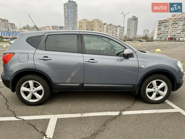 Серый Ниссан Кашкай, объемом двигателя 2 л и пробегом 228 тыс. км за 8800 $, фото 4 на Automoto.ua
