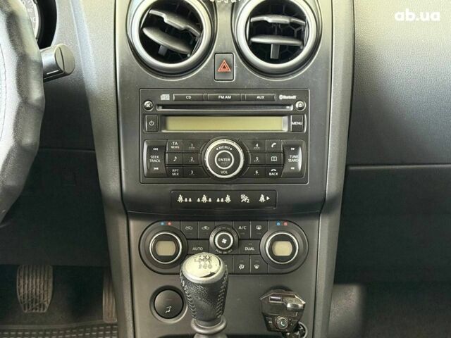 Серый Ниссан Кашкай, объемом двигателя 1.5 л и пробегом 180 тыс. км за 8990 $, фото 19 на Automoto.ua