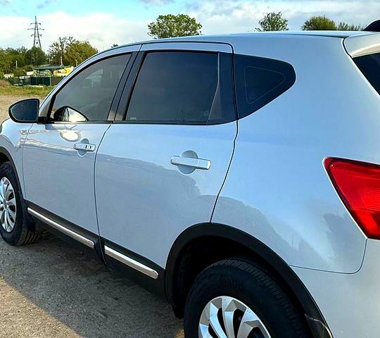 Сірий Ніссан Кашкай, об'ємом двигуна 2 л та пробігом 266 тис. км за 8950 $, фото 3 на Automoto.ua