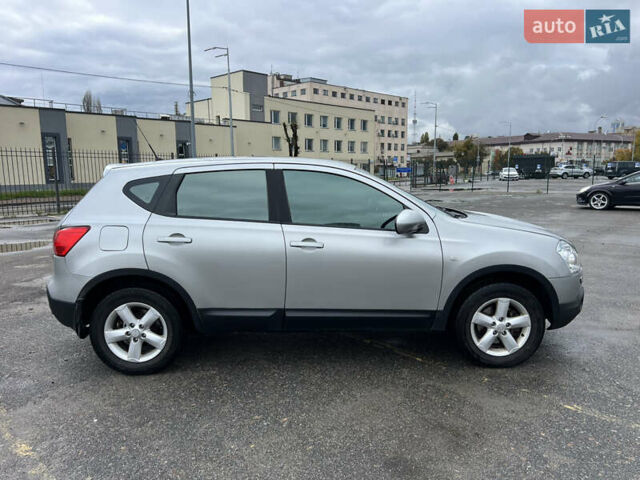 Серый Ниссан Кашкай, объемом двигателя 2 л и пробегом 299 тыс. км за 6300 $, фото 3 на Automoto.ua