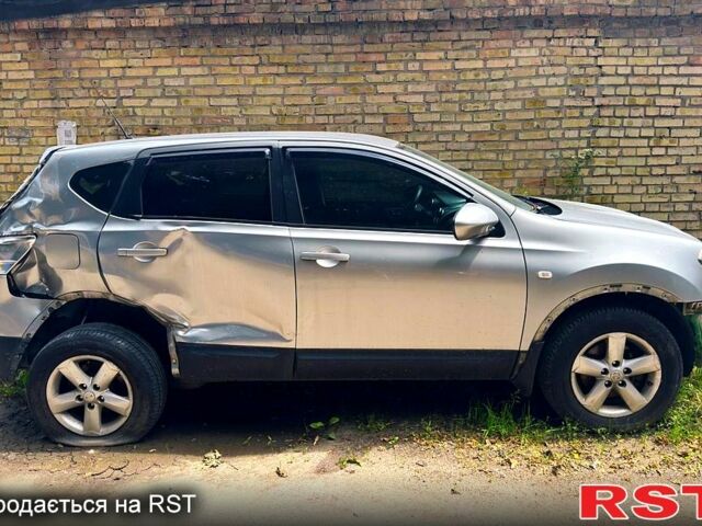 Сірий Ніссан Кашкай, об'ємом двигуна 2.4 л та пробігом 260 тис. км за 3950 $, фото 4 на Automoto.ua