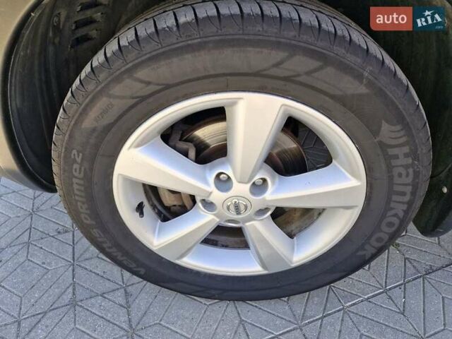 Сірий Ніссан Кашкай, об'ємом двигуна 2 л та пробігом 246 тис. км за 7999 $, фото 8 на Automoto.ua