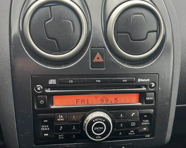 Сірий Ніссан Кашкай, об'ємом двигуна 1.6 л та пробігом 151 тис. км за 7700 $, фото 37 на Automoto.ua