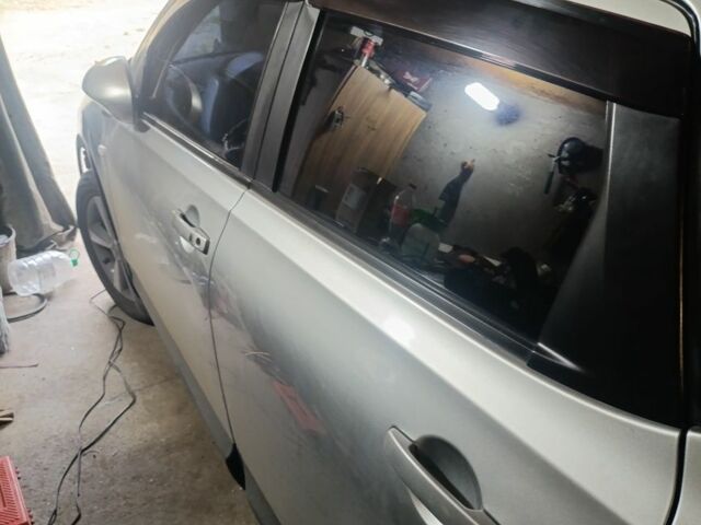 Серый Ниссан Кашкай, объемом двигателя 2 л и пробегом 172 тыс. км за 3000 $, фото 15 на Automoto.ua