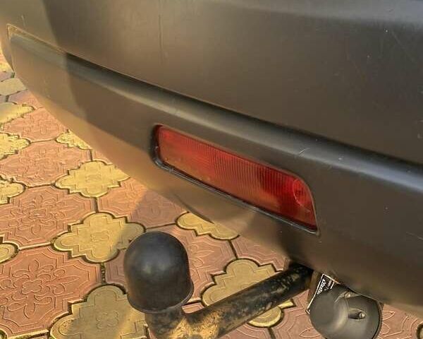 Серый Ниссан Кашкай, объемом двигателя 2 л и пробегом 215 тыс. км за 9000 $, фото 7 на Automoto.ua