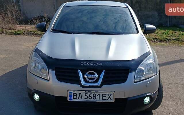 Сірий Ніссан Кашкай, об'ємом двигуна 2 л та пробігом 169 тис. км за 8499 $, фото 3 на Automoto.ua