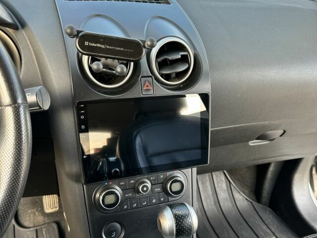 Серый Ниссан Кашкай, объемом двигателя 2 л и пробегом 192 тыс. км за 9200 $, фото 10 на Automoto.ua