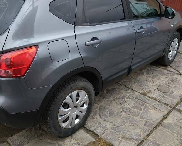 Серый Ниссан Кашкай, объемом двигателя 1.5 л и пробегом 220 тыс. км за 8200 $, фото 2 на Automoto.ua