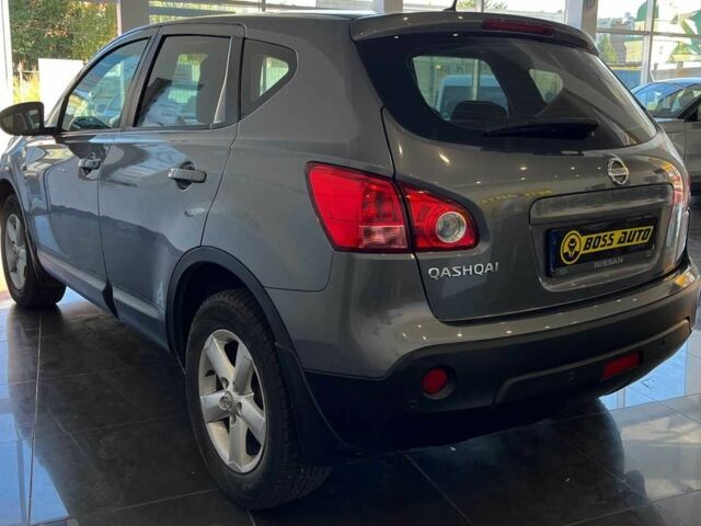 Серый Ниссан Кашкай, объемом двигателя 2 л и пробегом 260 тыс. км за 9000 $, фото 4 на Automoto.ua