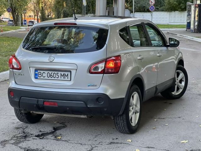 Серый Ниссан Кашкай, объемом двигателя 1.5 л и пробегом 242 тыс. км за 7000 $, фото 3 на Automoto.ua