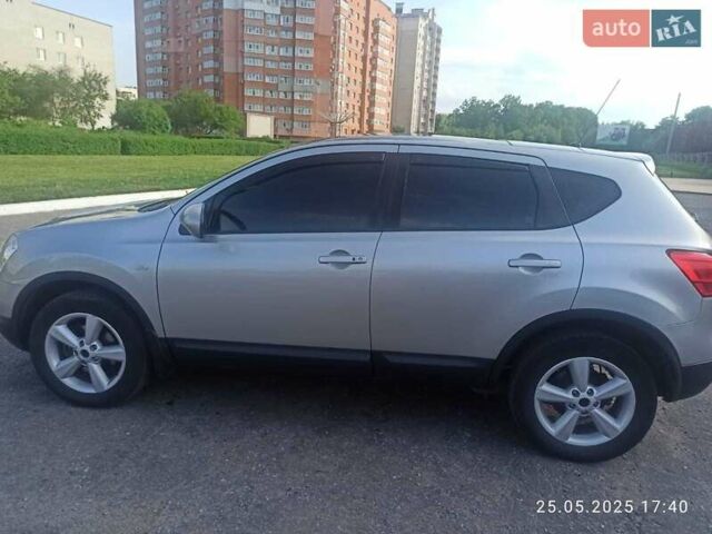 Серый Ниссан Кашкай, объемом двигателя 1.5 л и пробегом 275 тыс. км за 8700 $, фото 3 на Automoto.ua