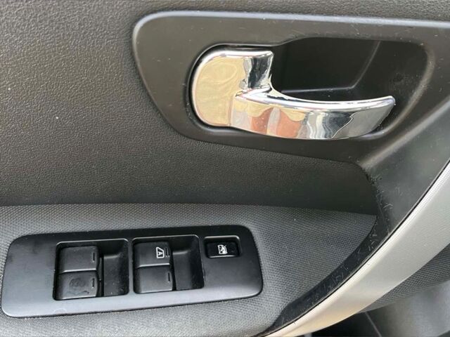 Серый Ниссан Кашкай, объемом двигателя 2 л и пробегом 157 тыс. км за 8500 $, фото 10 на Automoto.ua