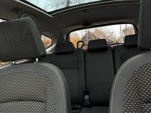 Серый Ниссан Кашкай, объемом двигателя 2 л и пробегом 289 тыс. км за 10500 $, фото 9 на Automoto.ua