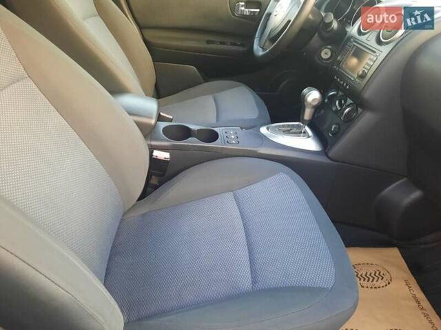 Серый Ниссан Кашкай, объемом двигателя 2 л и пробегом 188 тыс. км за 9300 $, фото 88 на Automoto.ua