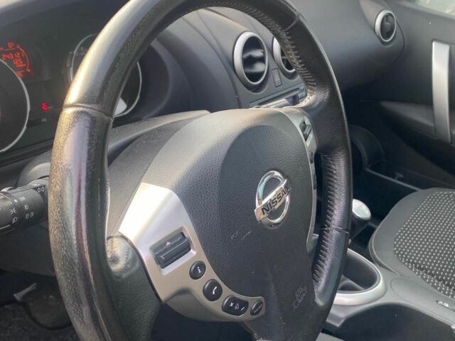 Серый Ниссан Кашкай, объемом двигателя 2 л и пробегом 245 тыс. км за 9600 $, фото 12 на Automoto.ua