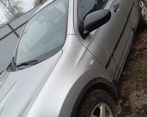 Серый Ниссан Кашкай, объемом двигателя 1.46 л и пробегом 238 тыс. км за 8500 $, фото 4 на Automoto.ua