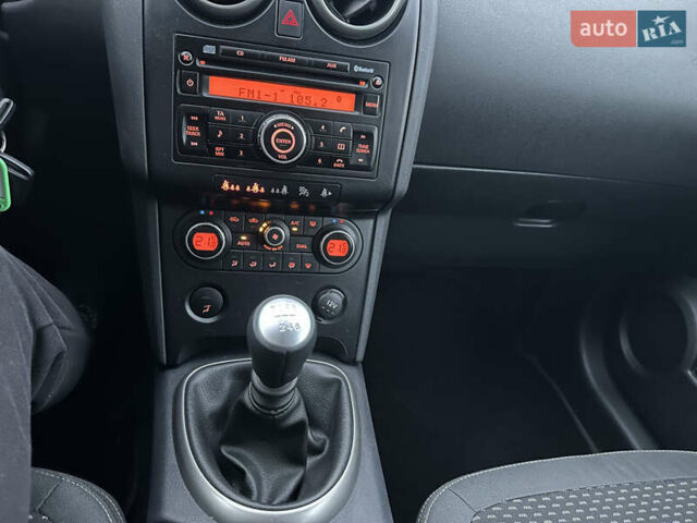 Сірий Ніссан Кашкай, об'ємом двигуна 1.5 л та пробігом 221 тис. км за 9300 $, фото 42 на Automoto.ua