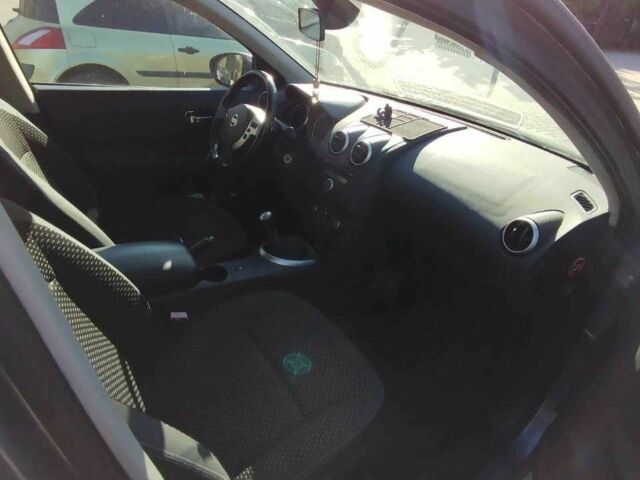 Серый Ниссан Кашкай, объемом двигателя 2 л и пробегом 306 тыс. км за 3766 $, фото 12 на Automoto.ua