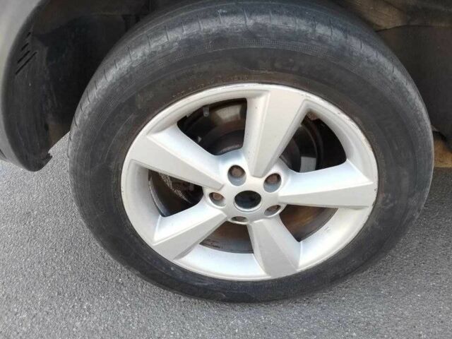 Серый Ниссан Кашкай, объемом двигателя 2 л и пробегом 306 тыс. км за 3766 $, фото 13 на Automoto.ua