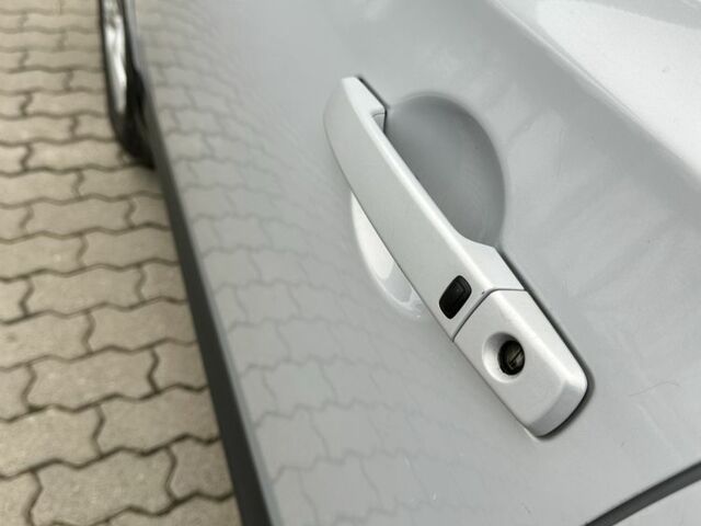 Сірий Ніссан Кашкай, об'ємом двигуна 2 л та пробігом 270 тис. км за 4850 $, фото 6 на Automoto.ua