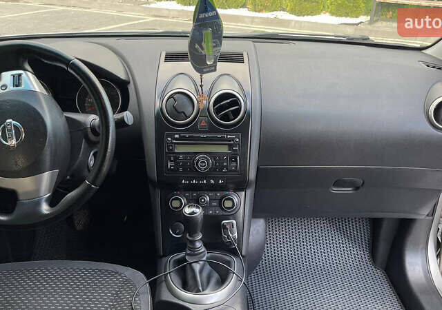 Серый Ниссан Кашкай, объемом двигателя 1.5 л и пробегом 246 тыс. км за 8790 $, фото 23 на Automoto.ua