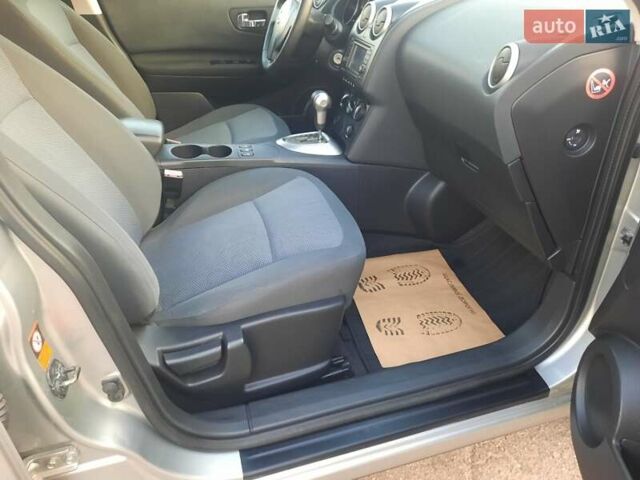 Серый Ниссан Кашкай, объемом двигателя 2 л и пробегом 188 тыс. км за 9300 $, фото 85 на Automoto.ua