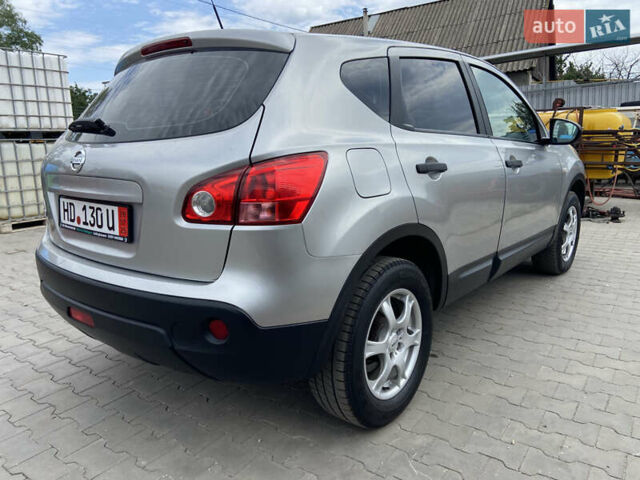 Серый Ниссан Кашкай, объемом двигателя 1.6 л и пробегом 176 тыс. км за 9900 $, фото 3 на Automoto.ua