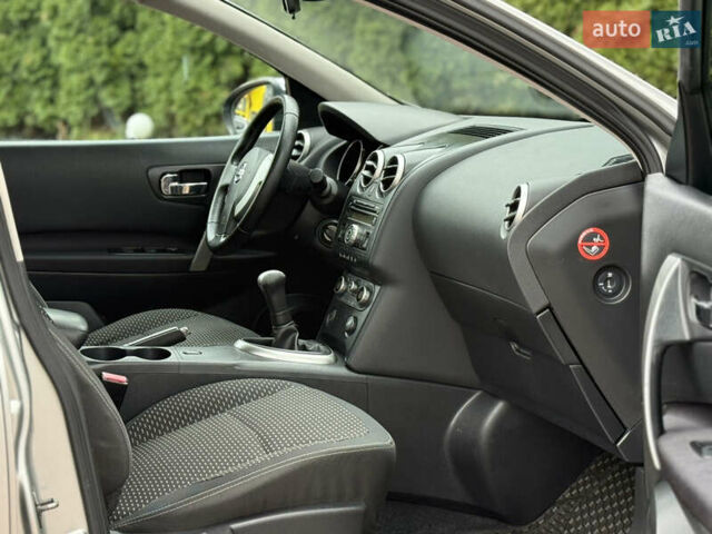 Серый Ниссан Кашкай, объемом двигателя 1.6 л и пробегом 250 тыс. км за 7750 $, фото 17 на Automoto.ua