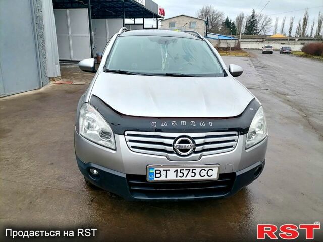 Серый Ниссан Кашкай, объемом двигателя 1.5 л и пробегом 280 тыс. км за 9900 $, фото 2 на Automoto.ua