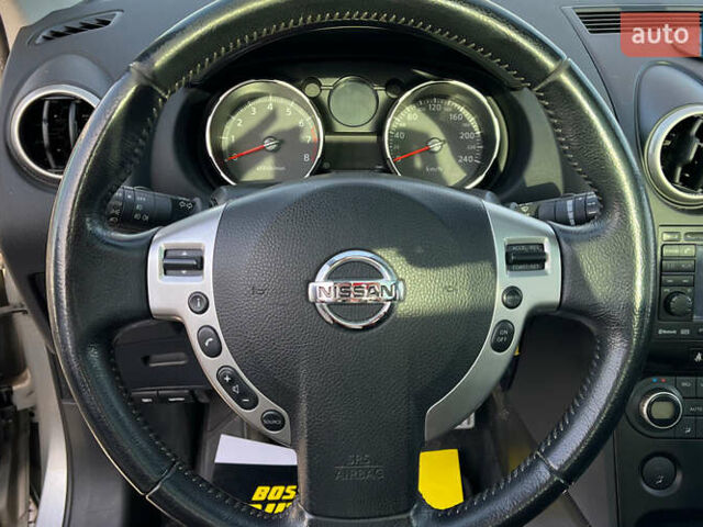 Сірий Ніссан Кашкай, об'ємом двигуна 2 л та пробігом 245 тис. км за 10100 $, фото 10 на Automoto.ua