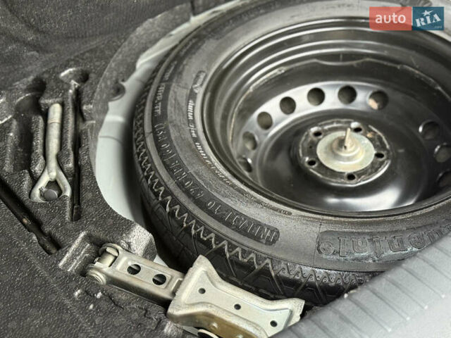 Серый Ниссан Кашкай, объемом двигателя 1.6 л и пробегом 250 тыс. км за 7750 $, фото 13 на Automoto.ua