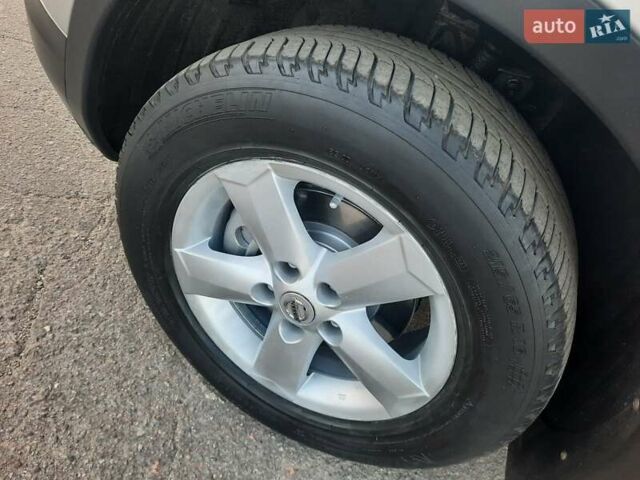 Серый Ниссан Кашкай, объемом двигателя 2 л и пробегом 188 тыс. км за 9300 $, фото 24 на Automoto.ua