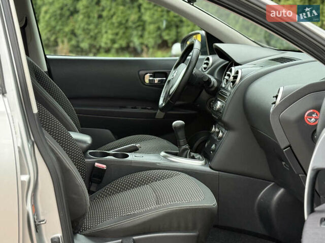 Сірий Ніссан Кашкай, об'ємом двигуна 1.6 л та пробігом 250 тис. км за 8400 $, фото 24 на Automoto.ua