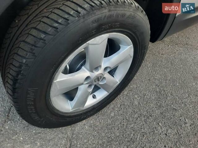 Серый Ниссан Кашкай, объемом двигателя 2 л и пробегом 188 тыс. км за 9300 $, фото 75 на Automoto.ua