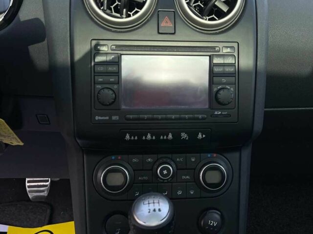 Сірий Ніссан Кашкай, об'ємом двигуна 2 л та пробігом 245 тис. км за 10100 $, фото 13 на Automoto.ua