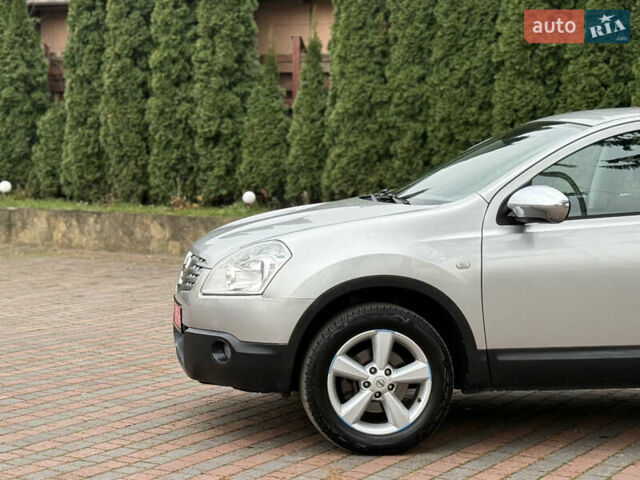 Серый Ниссан Кашкай, объемом двигателя 1.6 л и пробегом 250 тыс. км за 7750 $, фото 5 на Automoto.ua