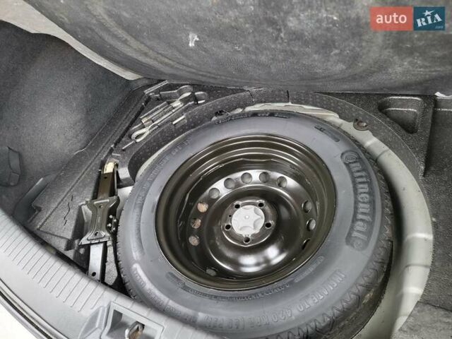 Серый Ниссан Кашкай, объемом двигателя 1.46 л и пробегом 240 тыс. км за 7600 $, фото 9 на Automoto.ua