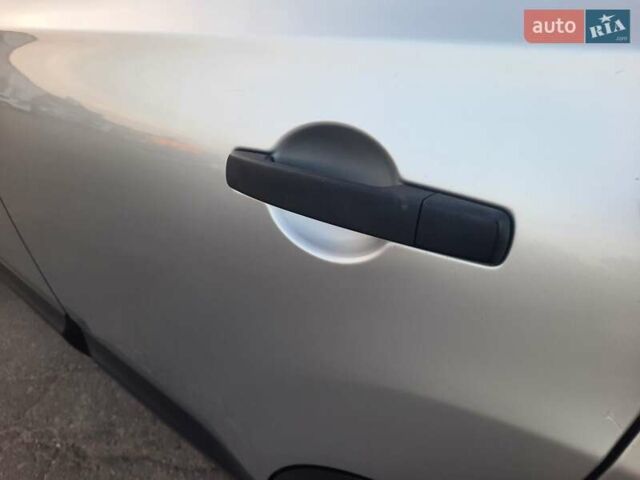 Серый Ниссан Кашкай, объемом двигателя 2 л и пробегом 188 тыс. км за 9300 $, фото 57 на Automoto.ua