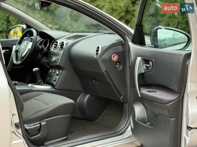 Серый Ниссан Кашкай, объемом двигателя 1.6 л и пробегом 250 тыс. км за 7750 $, фото 20 на Automoto.ua