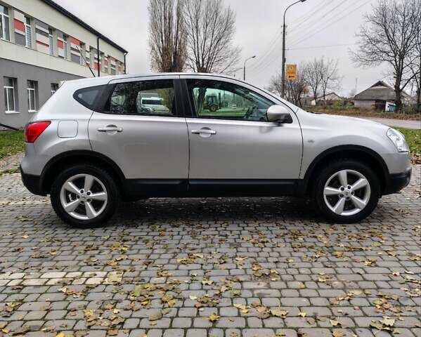 Серый Ниссан Кашкай, объемом двигателя 1.46 л и пробегом 256 тыс. км за 8500 $, фото 3 на Automoto.ua