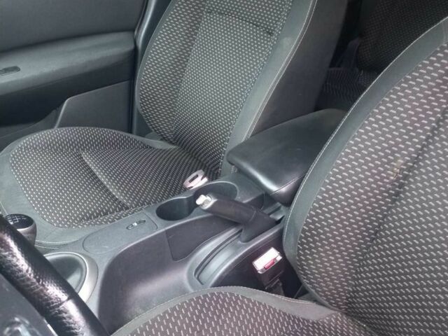 Серый Ниссан Кашкай, объемом двигателя 0 л и пробегом 2 тыс. км за 8400 $, фото 4 на Automoto.ua