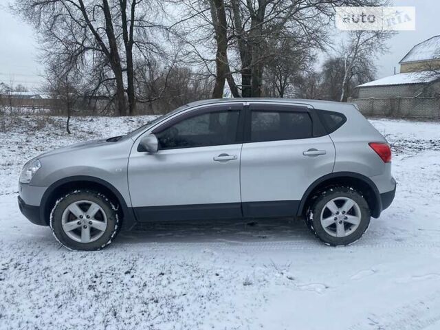 Сірий Ніссан Кашкай, об'ємом двигуна 2 л та пробігом 70 тис. км за 9300 $, фото 3 на Automoto.ua