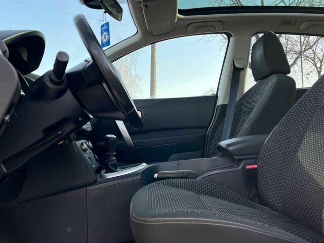 Сірий Ніссан Кашкай, об'ємом двигуна 2 л та пробігом 245 тис. км за 10100 $, фото 8 на Automoto.ua