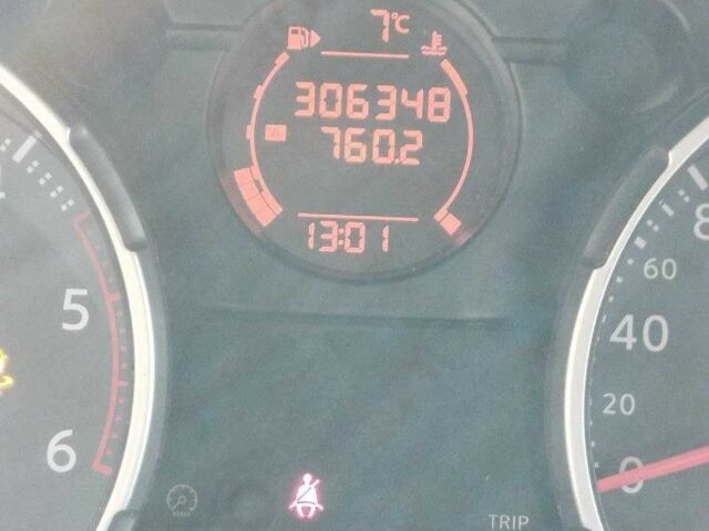 Серый Ниссан Кашкай, объемом двигателя 2 л и пробегом 306 тыс. км за 3766 $, фото 6 на Automoto.ua