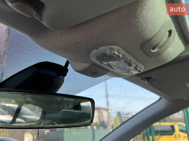 Сірий Ніссан Кашкай, об'ємом двигуна 2 л та пробігом 245 тис. км за 10100 $, фото 16 на Automoto.ua