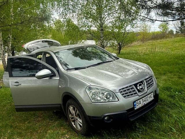 Сірий Ніссан Кашкай, об'ємом двигуна 1.5 л та пробігом 249 тис. км за 8700 $, фото 1 на Automoto.ua