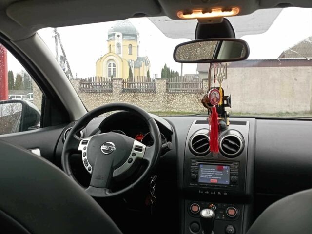 Серый Ниссан Кашкай, объемом двигателя 2 л и пробегом 230 тыс. км за 8898 $, фото 5 на Automoto.ua